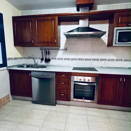 Lovely Almudena With Private Pool Playa Blanca